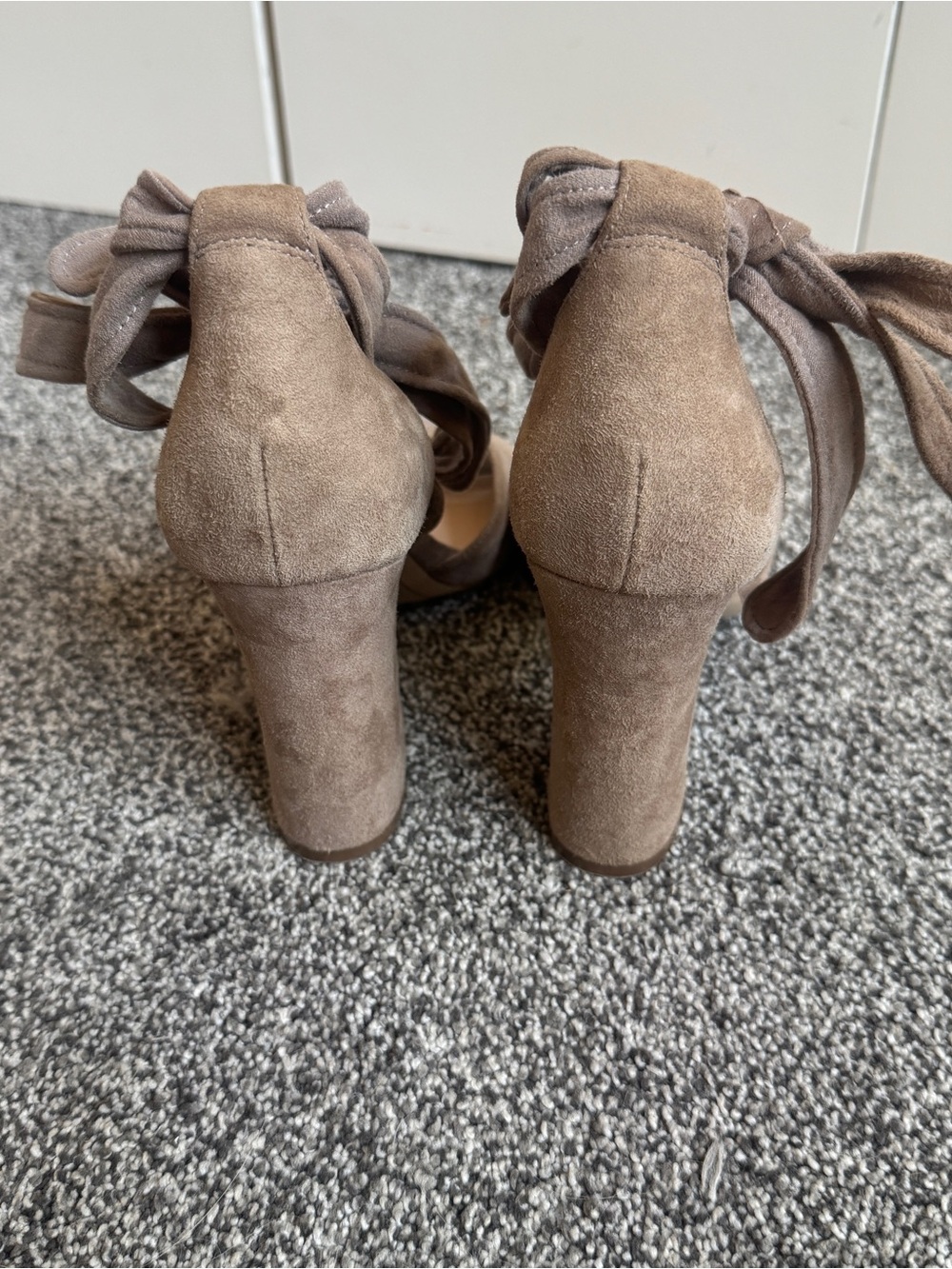 Karl Lagerfeld Paris Racha Suede Wrap Tie Block Heel Sandals Taupe EU 38.5 US8.5 - Picture 8 of 11